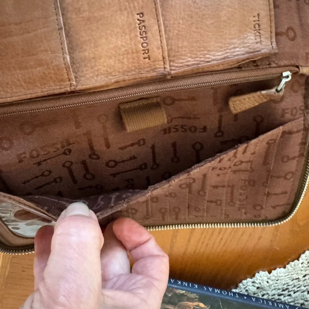 Fossil Dark Brown Aged Leather Travel Wallet